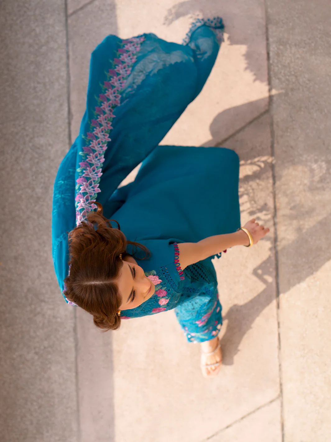 DR-10 | 3 PC Luxury Lawn - Image 7