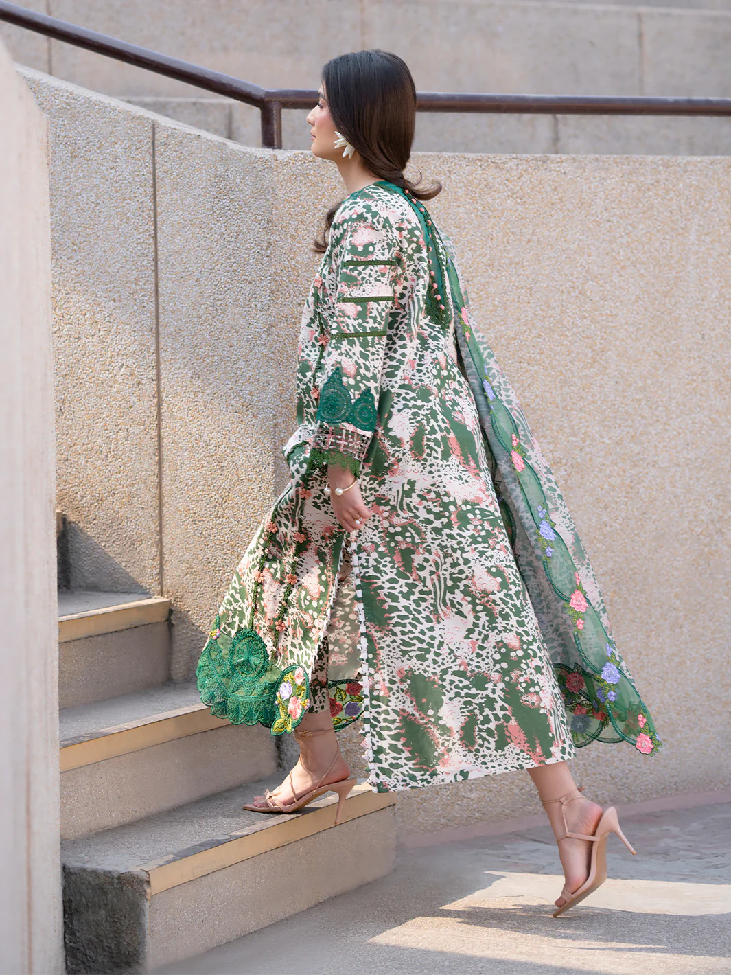 DR-13 | 3 PC Luxury Lawn - Image 8