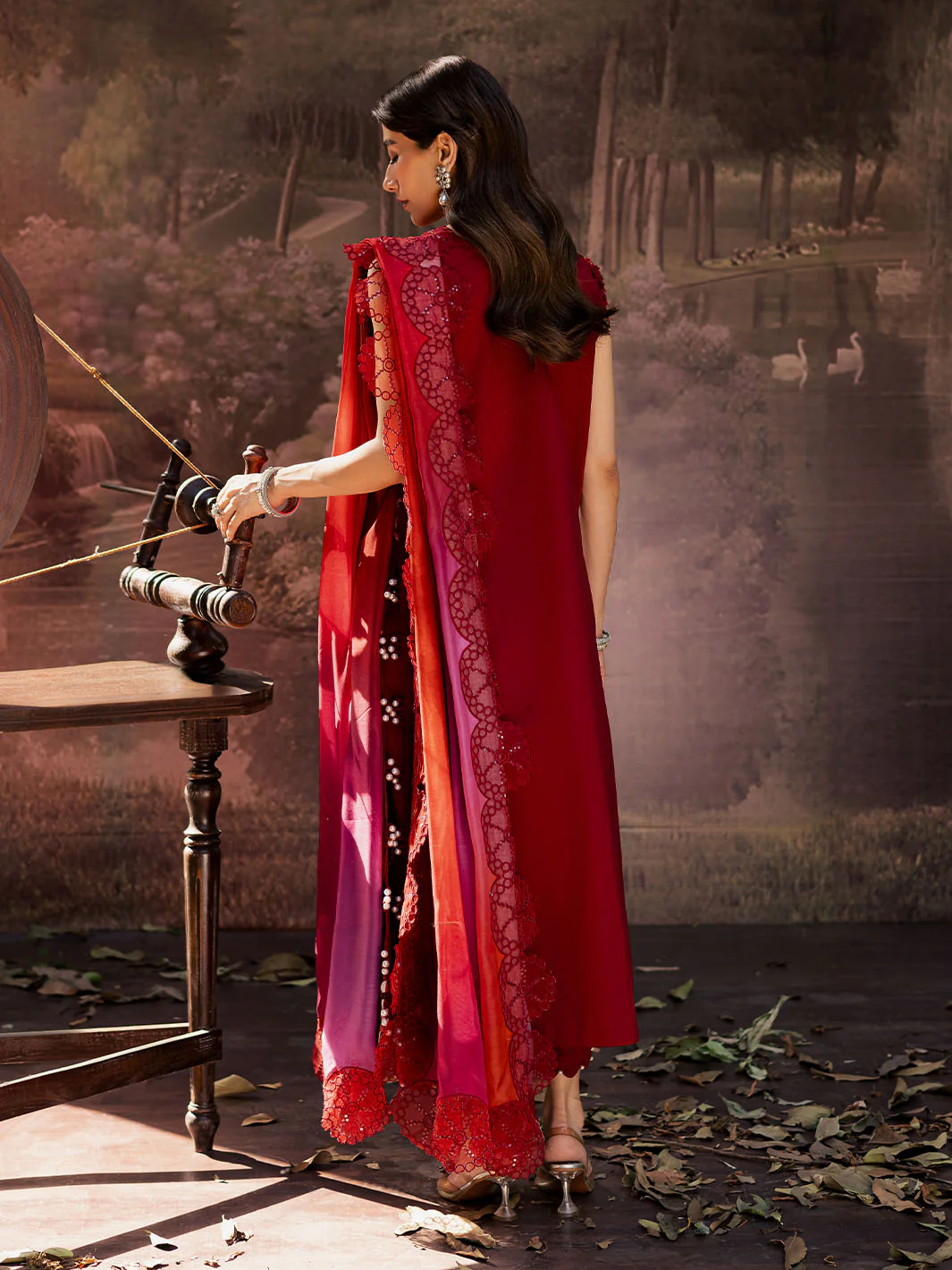 ET - 04 | 3 PC Luxury Lawn - Image 3