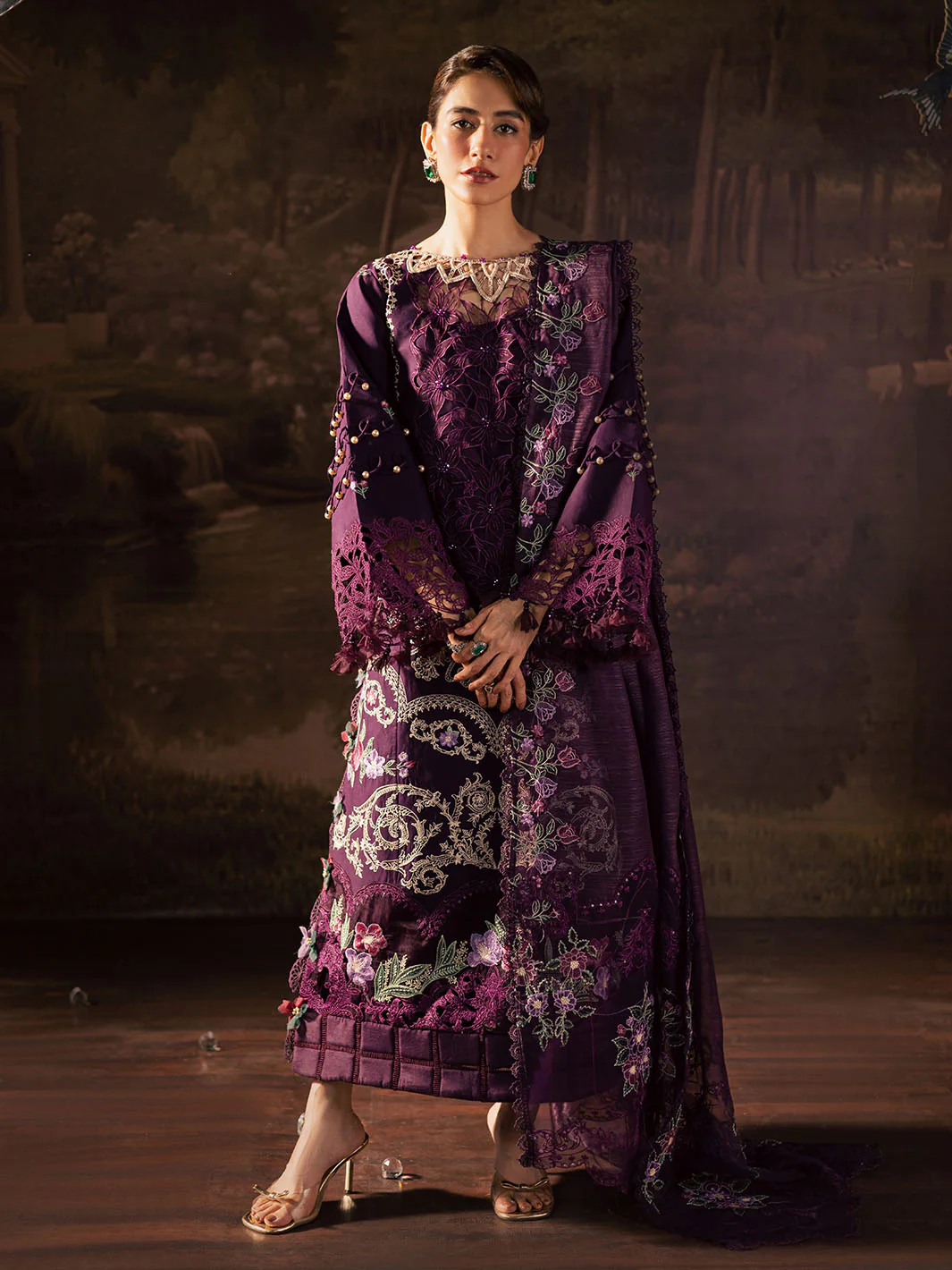 ET - 07 | 3 PC Luxury Lawn - Image 9