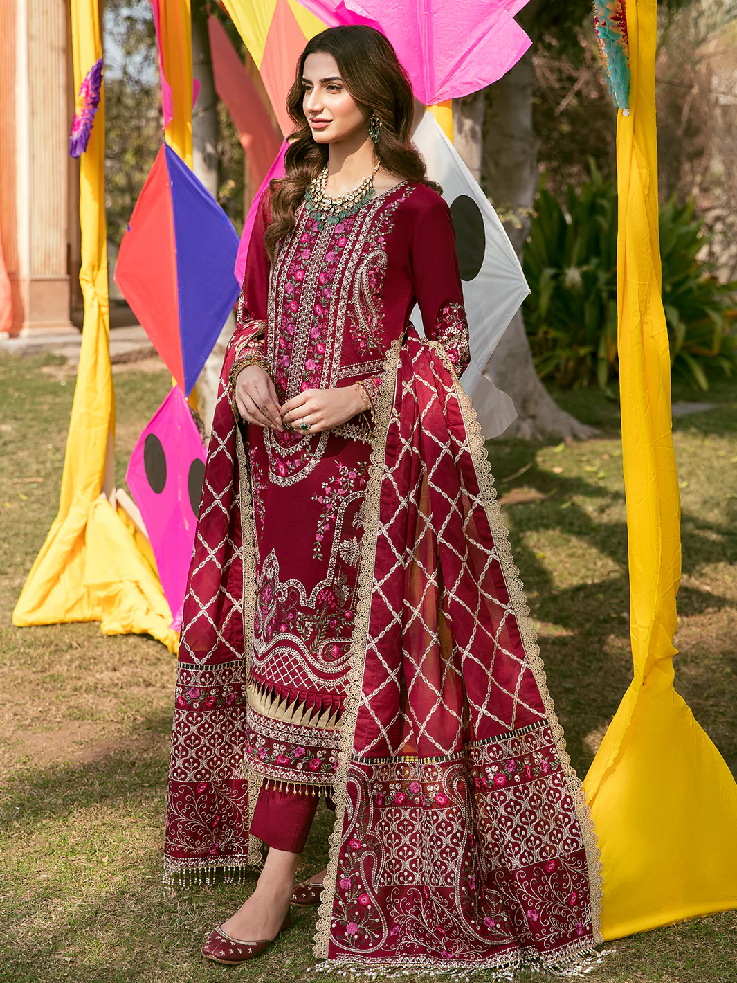 Gulaab | Unstitched 3 Piece Luxury - Image 4