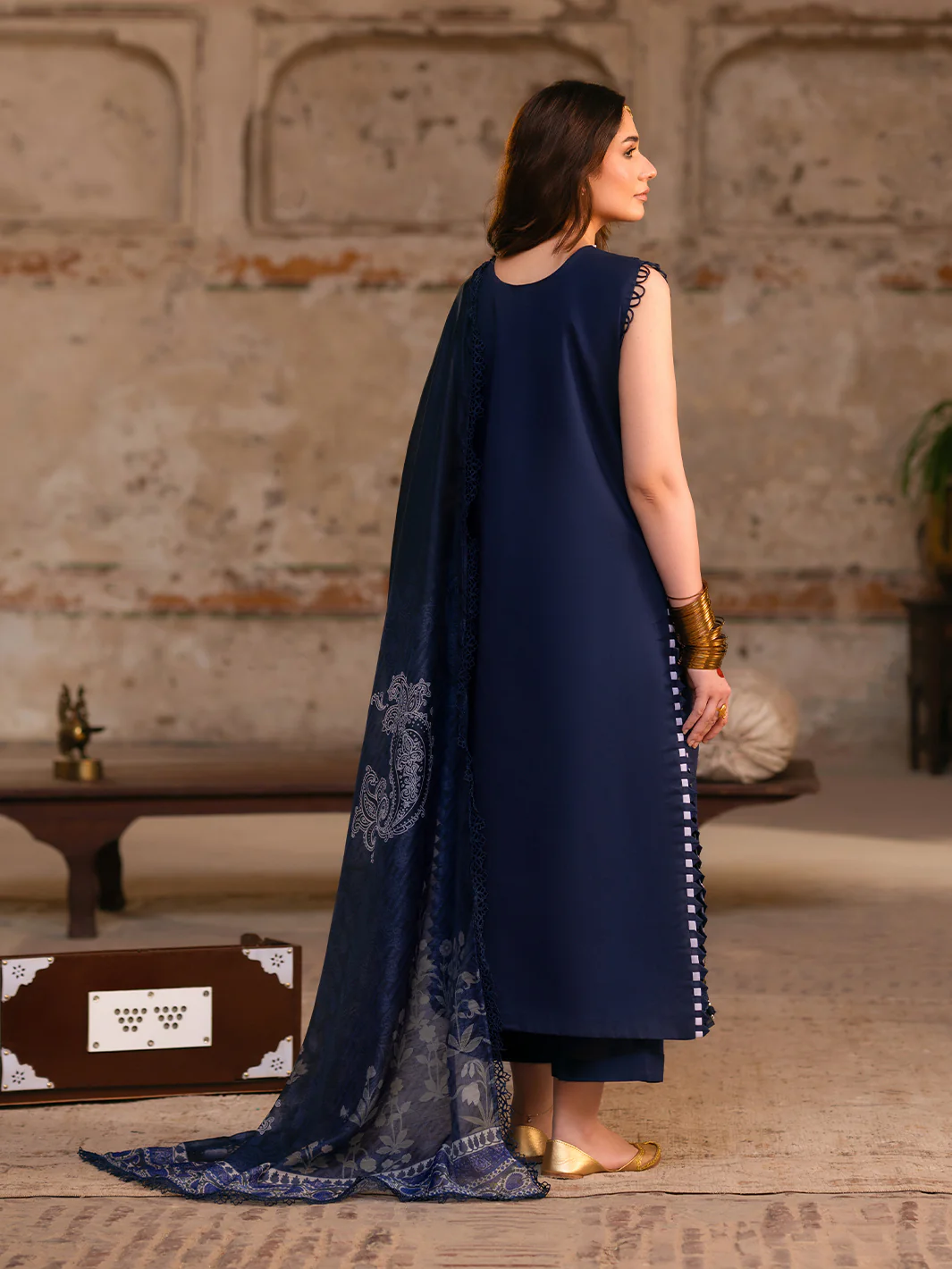 MI - 05 | 3 PC LAWN - Image 3