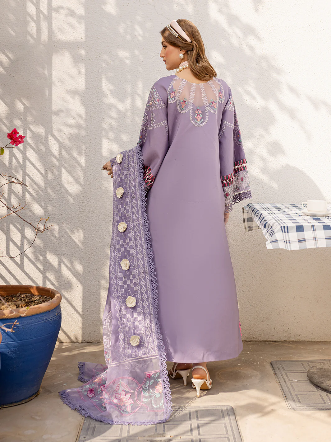 MS-05 | 3 PC Luxury Lawn - Image 3