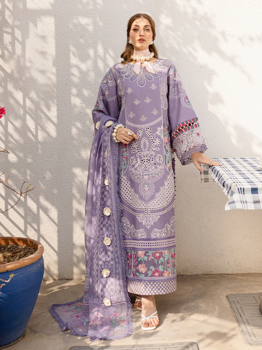 MS-05 | 3 PC Luxury Lawn - Image 4