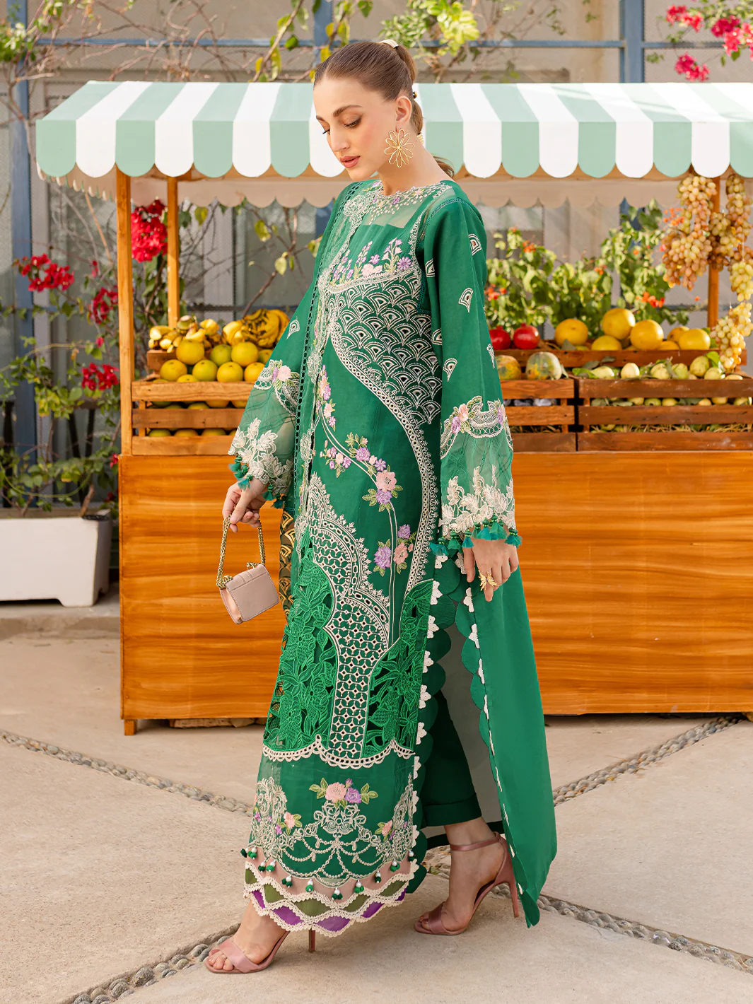 MS-09 | 3 PC Luxury Lawn - Image 7