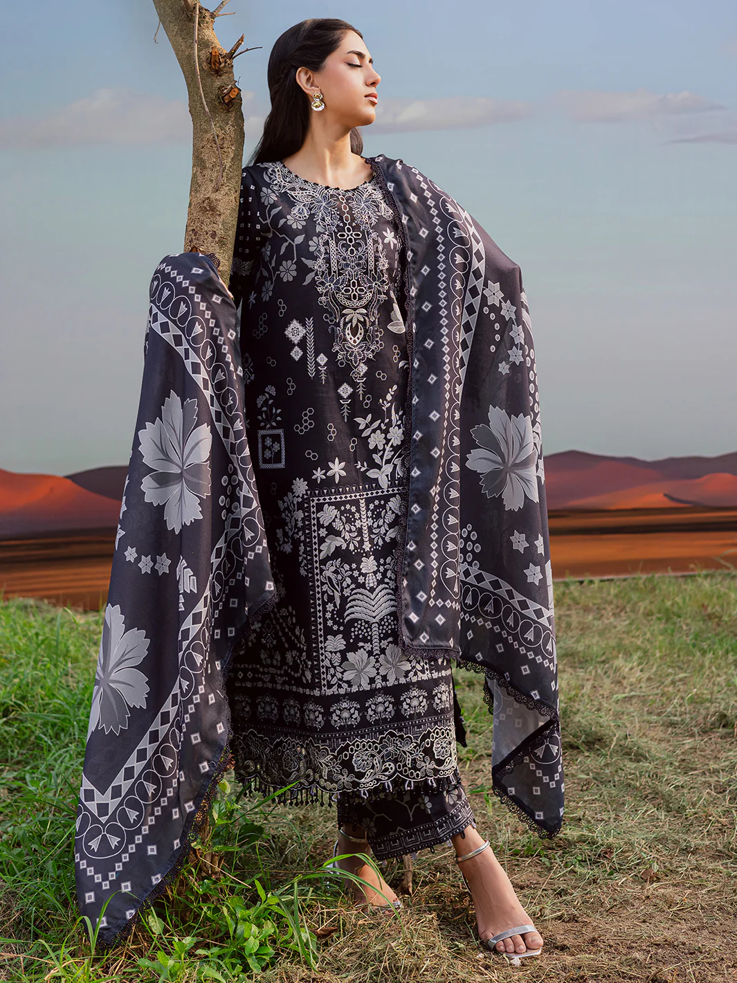 SAR-07 | 3 PC Khaddar - Image 7